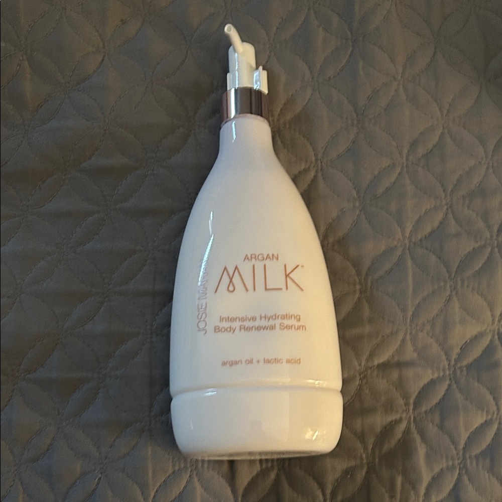 Josie Maran Argan Milk Body Renewal Serum - Cream